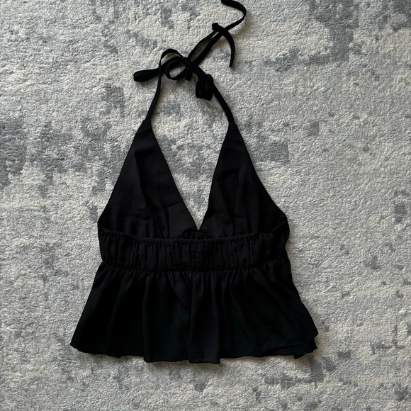 Tie Backless Ruffle Hem Halter Top - Picture 8 of 9